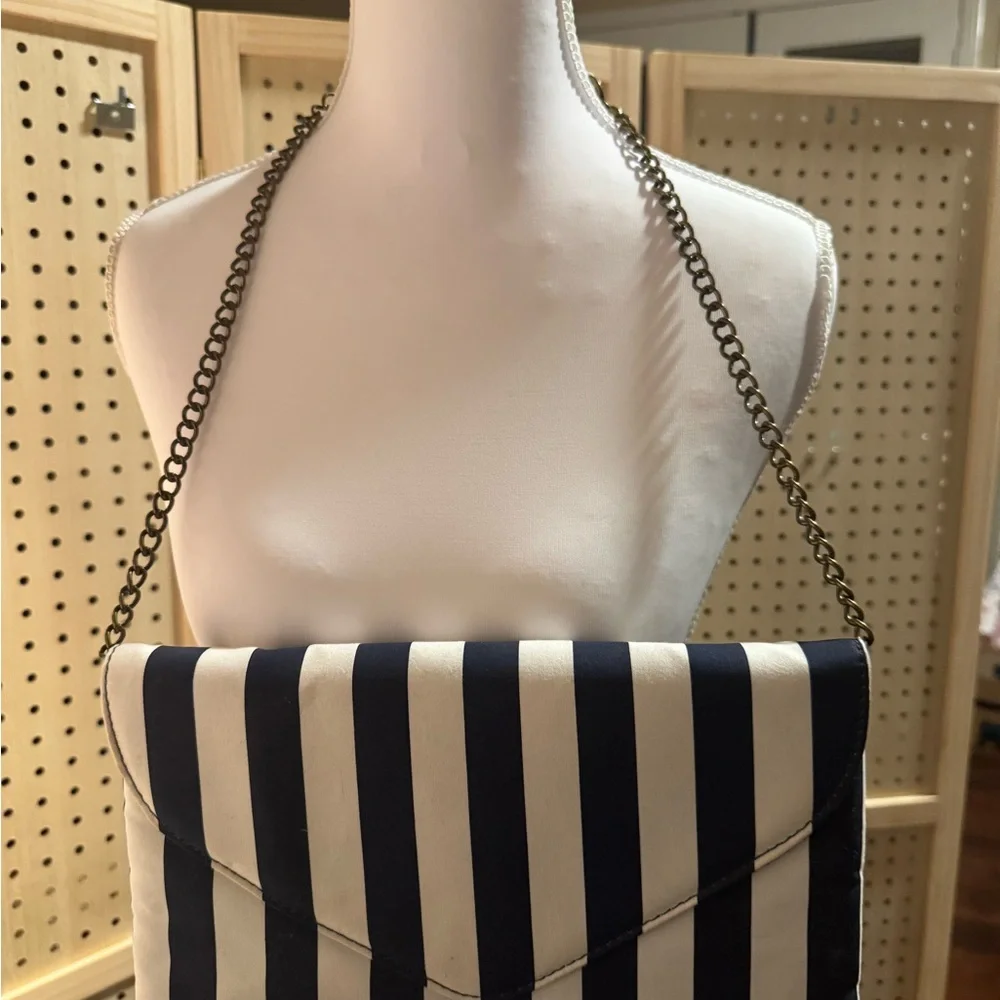 Elegant Navy and White Striped Clutch - Picture 7 of 7